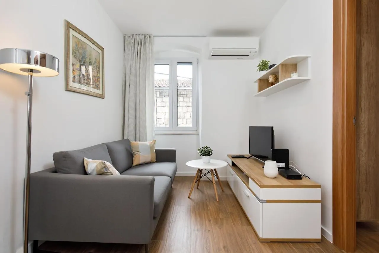 Dominus Apartment Split